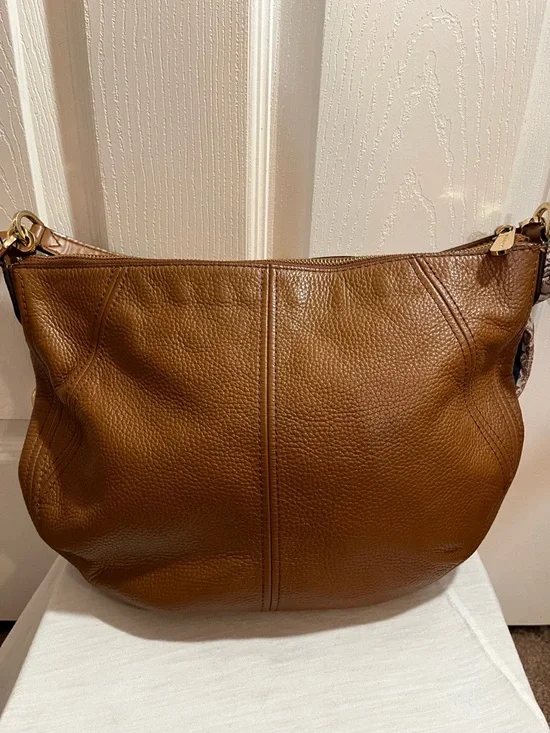 Michael Kors Pebbled Leather Hobo Shoulder Bag Brown Gold Hardware - Picture 2 of 11